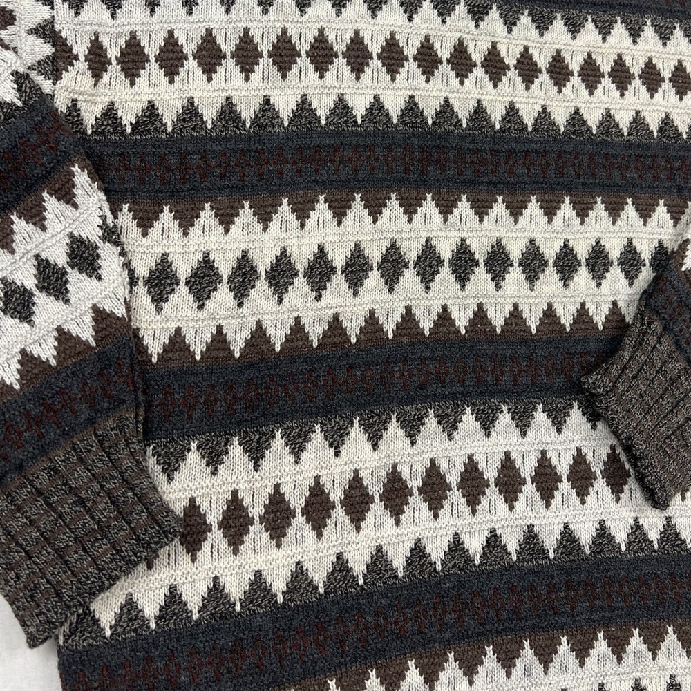 St. John's Bay Sweater Mens Large Brown Geometric Diamond Knit Crewneck Pullover - Picture 2 of 6